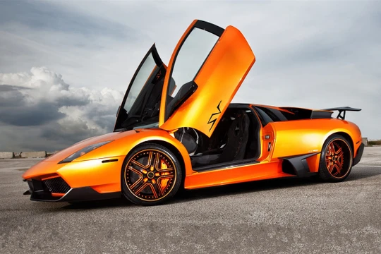 Soi dàn siêu xe của “độc cô cầu bại” Floyd Mayweather