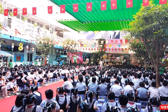 Học sinh một trường Tiểu học trên địa bàn TP.HCM-Ảnh: Hoà Bình