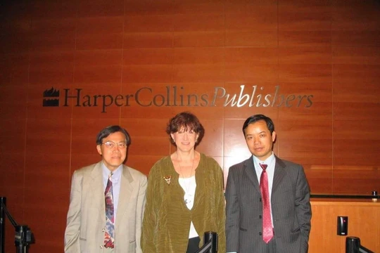 Ông Nguyễn Văn Phước, Giám đốc First News Trí Việt và đại diện NXB Harper Collin 