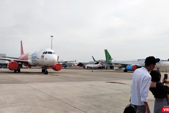 Bộ Y tế tiếp tục ra thông báo khẩn tìm người trên chuyến bay VJ770 từ Nha Trang ra Hà Nội (Ảnh: Hòa Bình) 