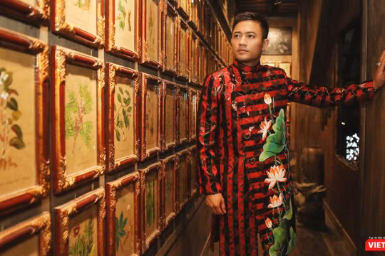 Chàng nghệ sĩ đa tài Quý Bình khoe vẻ nam tính quyến rũ “chết người”