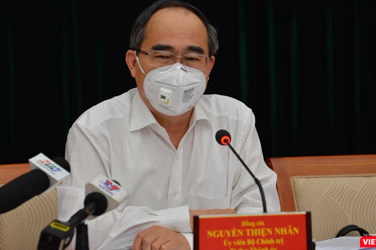 Bí thư Thành ủy Nguyễn Thiện Nhân yêu cầu hỗ trợ gấp, cứu doanh nghiệp khỏi bị phá sản (Ảnh: TTBC) 