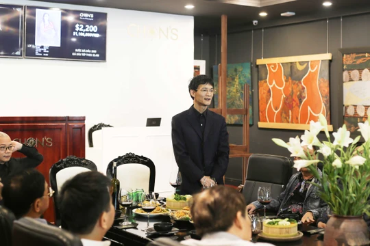 Ông Nguyễn Xuân Cường, Chủ tịch Nhà đấu giá Chọn phát biểu (Ảnh: Chọn cung cấp)