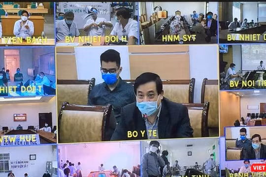 Hội chẩn trực tuyến cấp quốc gia điều trị bệnh nhân COVID-19 nặng với Bộ Y tế và các chuyên gia đầu ngành trên toàn quốc (Ảnh: TTKT)