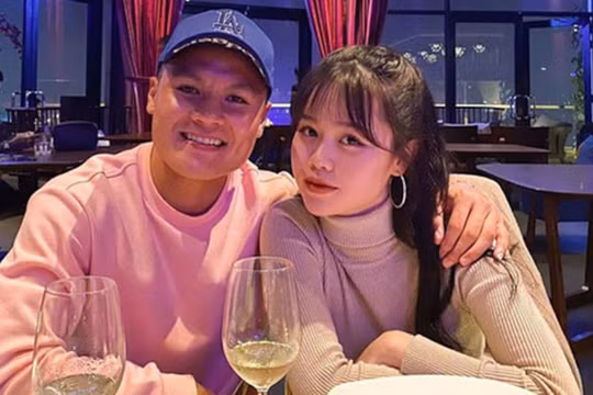 Quang Hải và bạn gái Huỳnh Anh vốn rất mặn nồng (Ảnh: FBNV) 