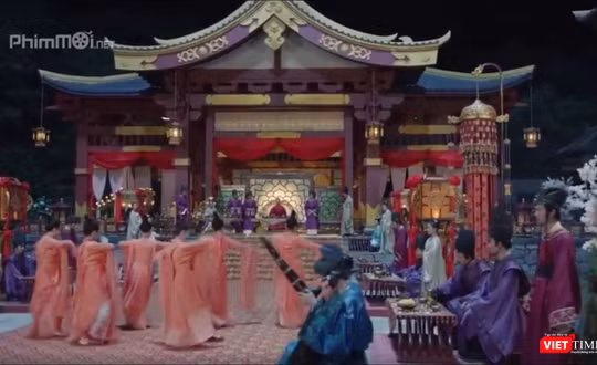 Phân cảnh đám cưới trong phim Trung Quốc nghi là có sử dụng nhạc cung đình Huế (Ảnh chụp màn hình phim chiếu trên trang xem phim online Phim mới) 