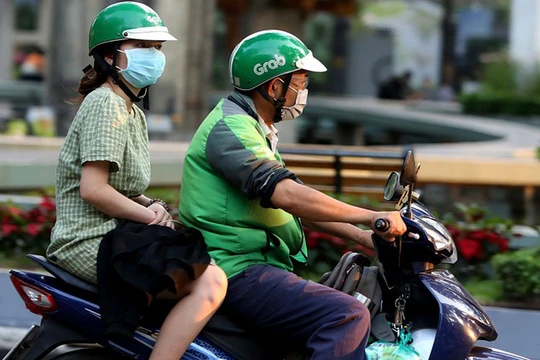 Thông báo khẩn tìm kiếm tài xế Grab bike đã chở BN450 (Ảnh minh họa)