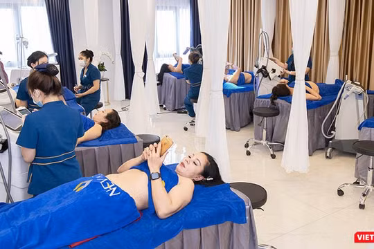 hàng loạt cơ sở thẩm mỹ đang bị phạt nặng vì hoạt động trái pháp luật, không có giấy phép (Ảnh: Nevada)