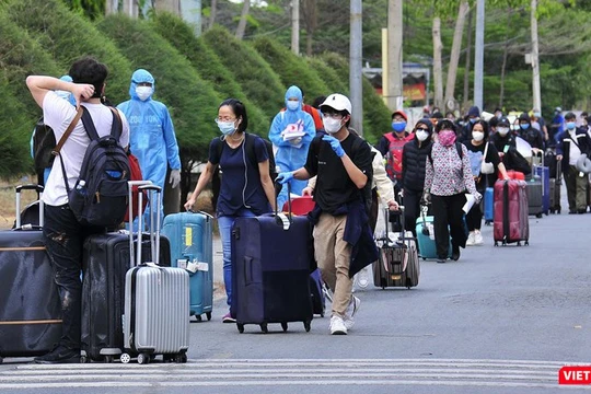 Toàn bộ người nhập cảnh vào TP.HCM đã hoàn thành cách ly (Ảnh: Hữu Tân)