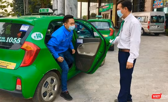 TP.HCM tiếp tục bố trí 200 xe taxi miễn phí của hãng Mai Linh, hỗ trợ vận chuyển người bệnh cấp thiết (Ảnh: ML cung cấp) 