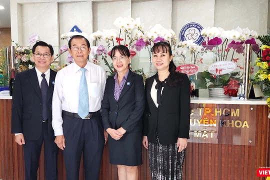 Khai trương phòng khám chuyên khoa Răng Hàm Mặt tại ĐH Y Dược TP.HCM sáng 30/10 (Ảnh: Hoà Bình)