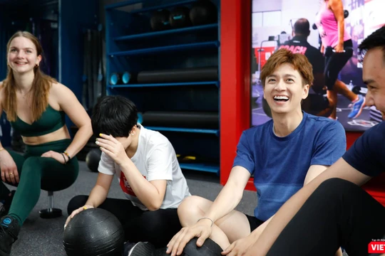 Ca sĩ Ngô Kiến Huy cổ vũ mọi người đi tập thể thao để nâng cao sức khỏe trong mùa dịch COVID-19