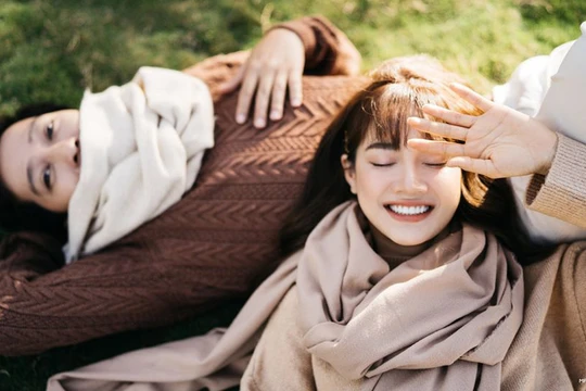 Nam diễn viên hài Trường Giang đã tự "nhốt" mình, cách ly vợ con vì ngại COVID-19 (Ảnh: Mạnh Bi) 