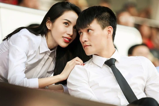 Cặp đôi Công Vinh - Thủy Tiên hạnh phúc hôn nhân trên 10 năm (Ảnh: NVCC) 