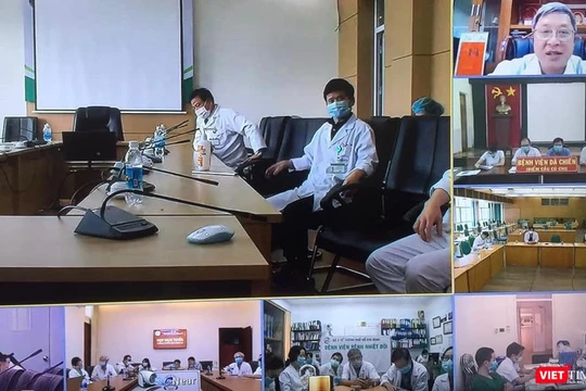 Tiểu ban Điều trị, Hội đồng chuyên môn các bệnh truyền nhiễm đã hội chẩn gấp tìm cách cứu bệnh nhân 91 phi công người Anh (Ảnh: BV BNĐ TP.HCM) 