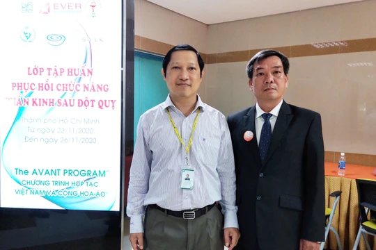 BS Lê Văn Tuấn và DS Lâm Thanh Hải tại chương trình tập huấn ngày 23/11(Ảnh: Hoà Bình)