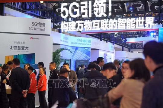 Giới thiệu mạng 5G tại Hội nghị 5G thế giới 2019 ở Bắc Kinh, Trung Quốc. Ảnh: TTXVNN