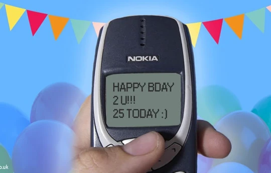 Tin nhắn ban đầu chỉ được soạn bằng bàn phím T9. Ảnh: Metro.