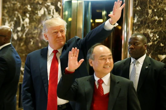 Tổng thống Mỹ Donald Trump và CEO Masayoshi Son của Softbank