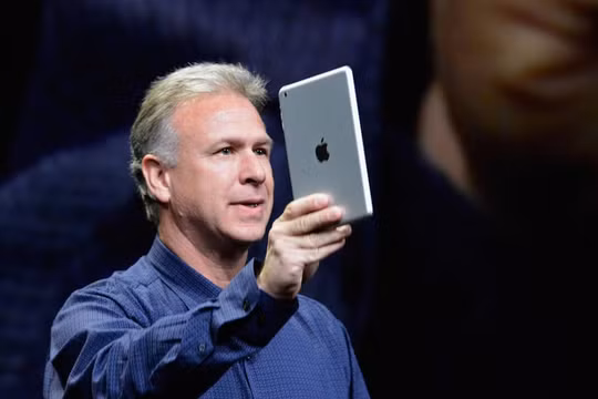 Ông Phil Schiller