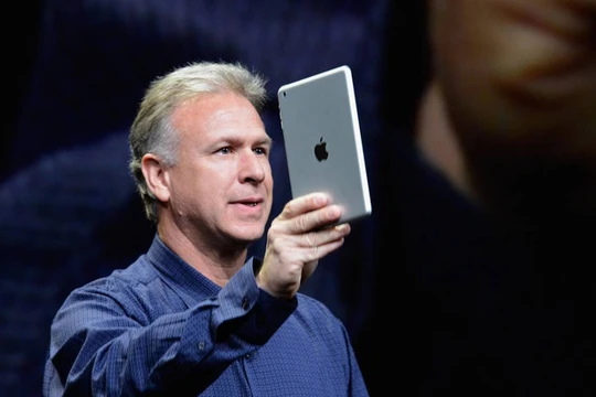 Ông Phil Schiller