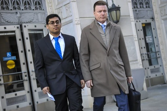 Paras Jha (trái). (Nguồn: Nj.com)