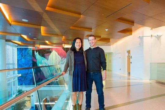 Dự án trường trung học được tài trợ bởi CEO Mark Zuckerberg và vợ ông, Priscilla Chan.