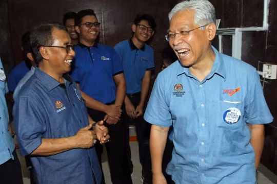 Bộ trưởng Đại học Malaysia Seri Idris Jusoh tại lễ ra mắt trường cao đẳng cộng đồng Maran