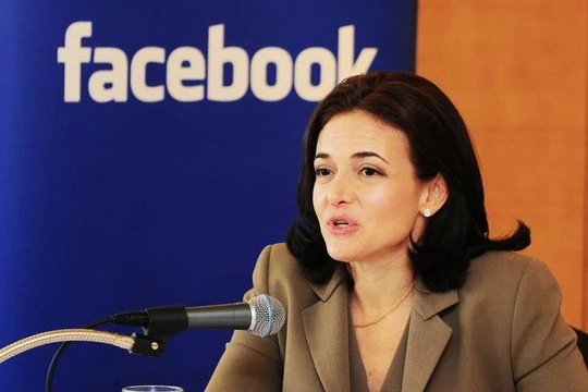 Bà Sheryl Sandberg