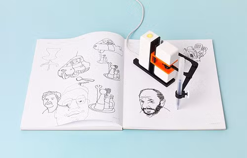 Line-us được đánh giá là robot đáng yêu 