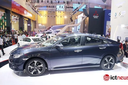 Honda Civic chính thức chốt giá 950 triệu đồng