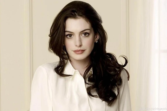 Nữ diễn viên Anne Hathaway