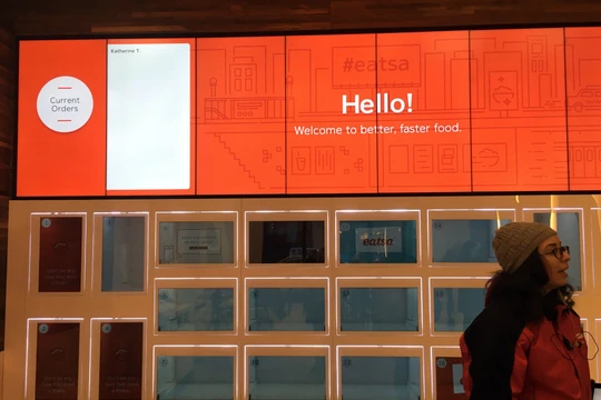 Màn hình lớn của nhà hàng