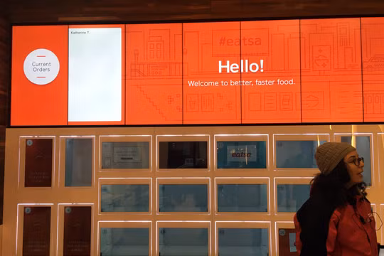 Màn hình lớn của nhà hàng