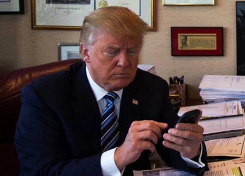 Tổng thống Trump lo ngại về việc rò rỉ thông tin ở Nhà Trắng.