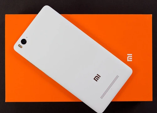 Điện thoại xuất xứ từ Trung Quốc với 2,67 tỷ USD, tăng 8,4% so với cùng kỳ năm 2016.