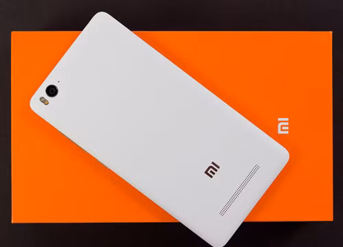 Điện thoại xuất xứ từ Trung Quốc với 2,67 tỷ USD, tăng 8,4% so với cùng kỳ năm 2016.