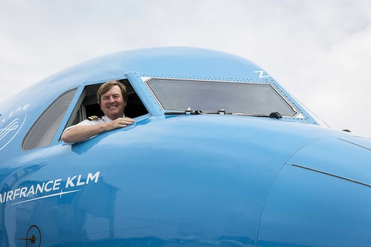 Nhà vua Hà Lan William Alexander trên cabin