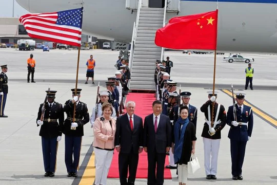 Đón đoàn tại sân bay quốc tế Palm Beach