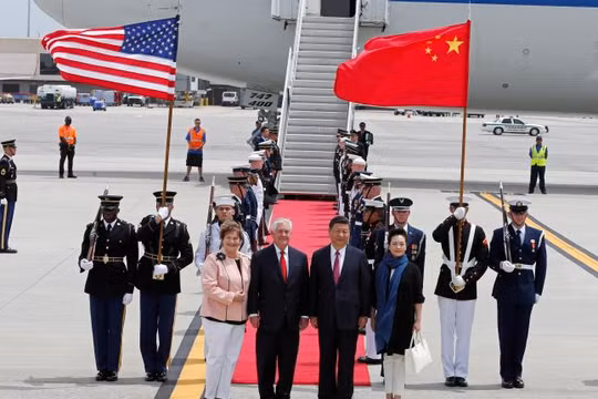 Đón đoàn tại sân bay quốc tế Palm Beach