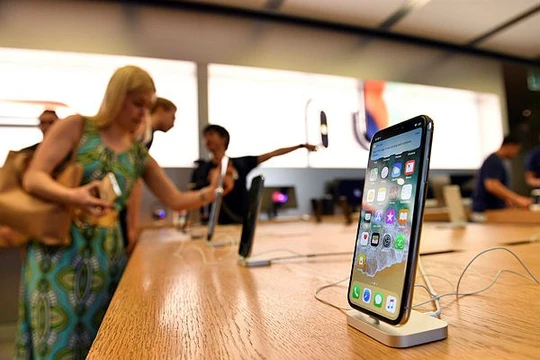 Mẫu điện thoại iPhone X. (Nguồn: AFP)