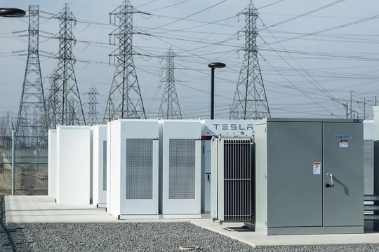 Trạm ắc quy Tesla Powerpack
