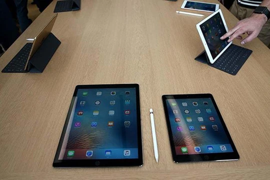 iPad vẫn đang dẫn đầu thị trường máy tính bảng trong năm 2016 ẢNH: AFP