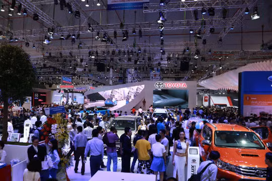 Thị trường ô tô Việt Nam tăng trưởng vượt dự đoán