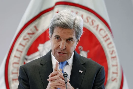 Ông Kerry với tư cách Ngoại trưởng Mỹ phát biểu tại hội nghị về biến đổi khí hậu và sáng tạo trong sử dụng năng lượng sạch (Trường ĐH Công nghệ Massachusetts, ngày 9/1/2017)