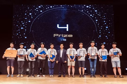 Các sinh viên đoạt giải Tư tại Samsung Collegiate Programming Cup 2017. (Nguồn: Samsung Việt Nam)