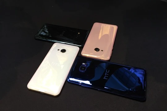 HTC U Ultra và HTC U Play