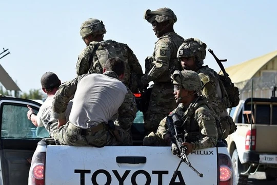 Dữ liệu rò rỉ có thể gây ra mối nguy hiểm đến tính mạng quân nhân và người thân ẢNH: AFP