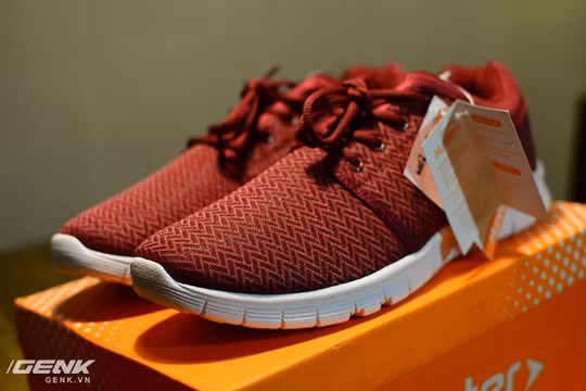 Thế hệ thứ tư trong dòng giày Hunter 