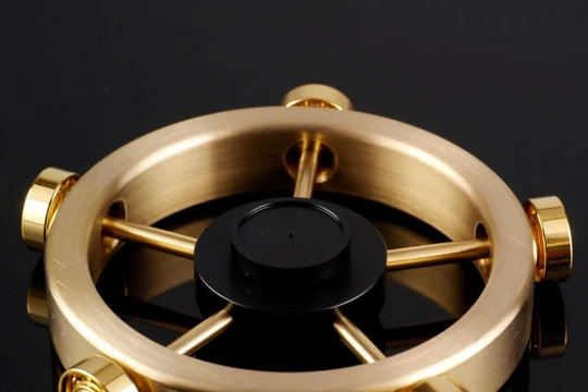 Chiếc fidget spinner made in Japan, "phiên bản Roll Royce" trong giới đồ chơi con quay 